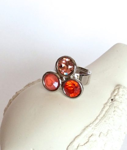 Bague 3 cabochons corail Swarovski