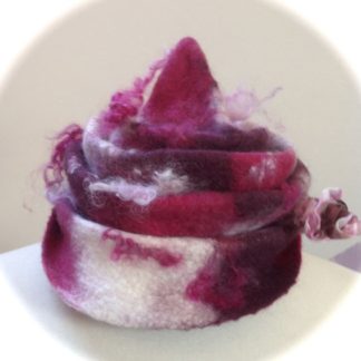 Chapeau laine feutrée fuchsia rose prune