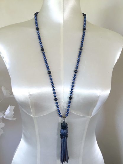 Collier pompon cuir bleu Swarovski