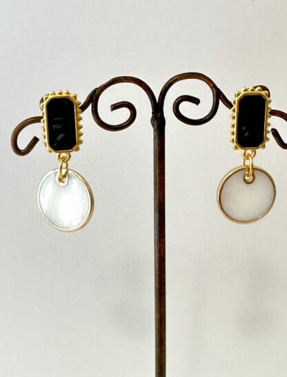 Boucles d’oreilles noir et blanc