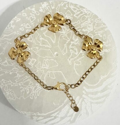 Bracelet doré fleur